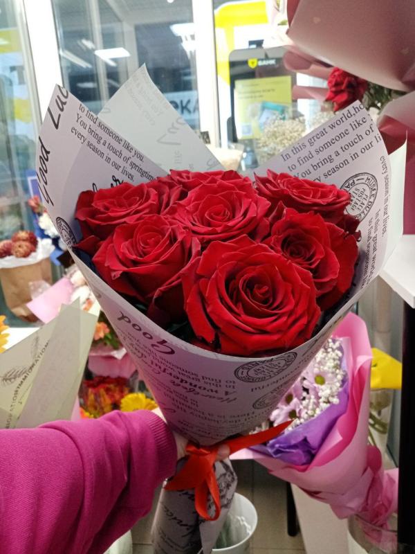 Букет красных роз