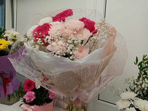 Букет "Сборный 13 Бело-розовый круглый"